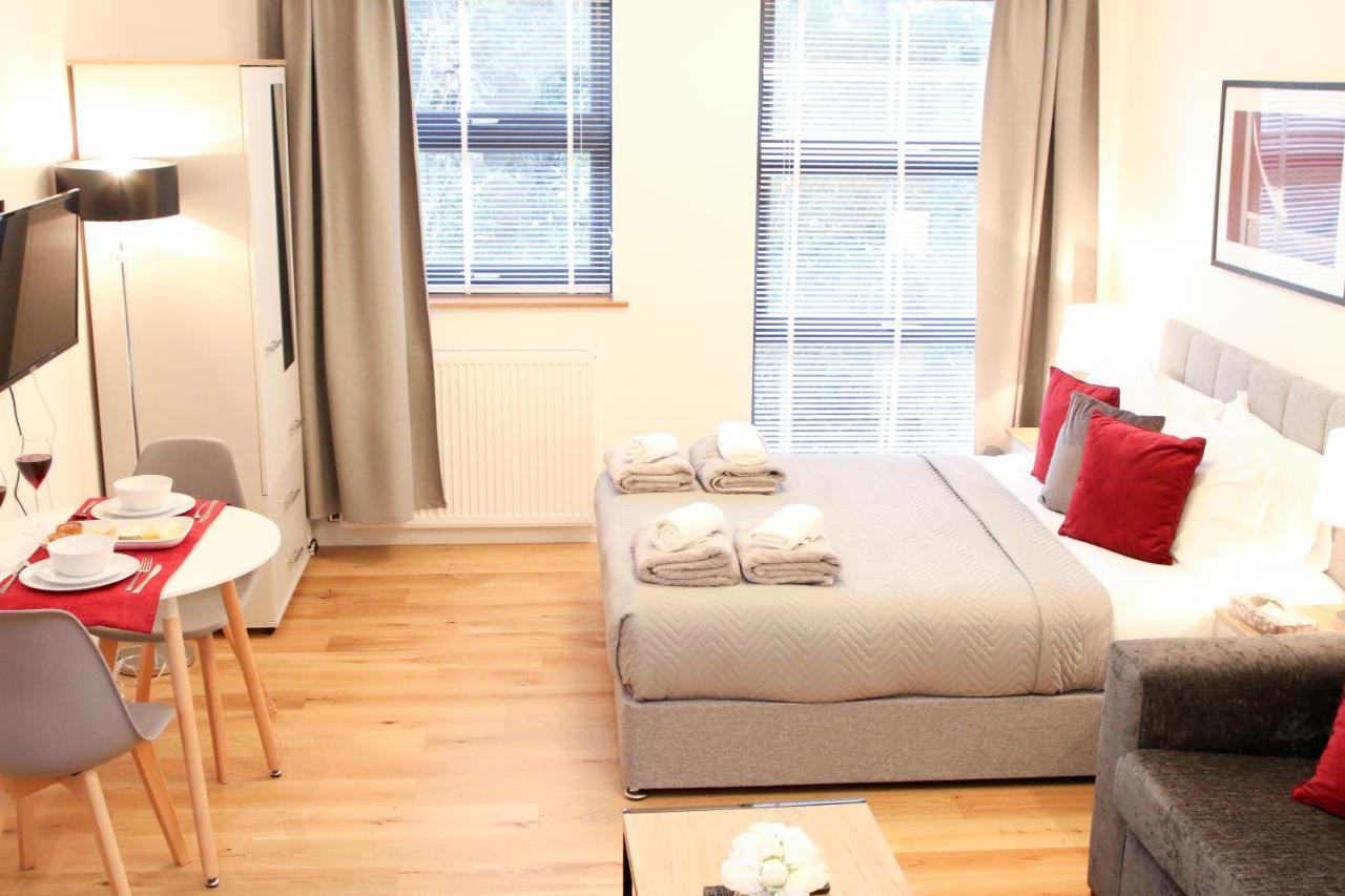 Executive Bright And Airy Studio Apartment In Sydenham Londres Exterior foto
